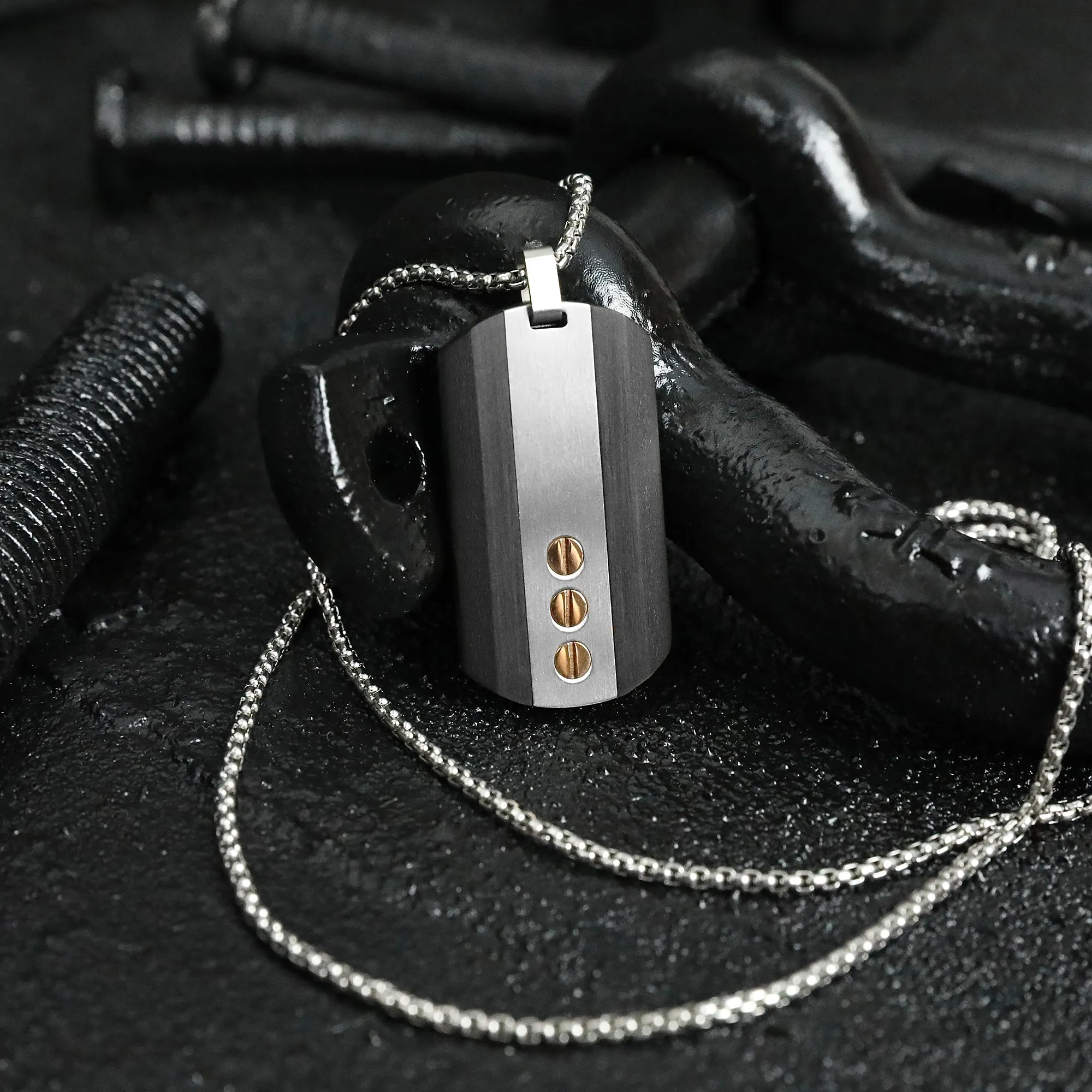 Carbon Fiber Tag Necklace - Silver x Black