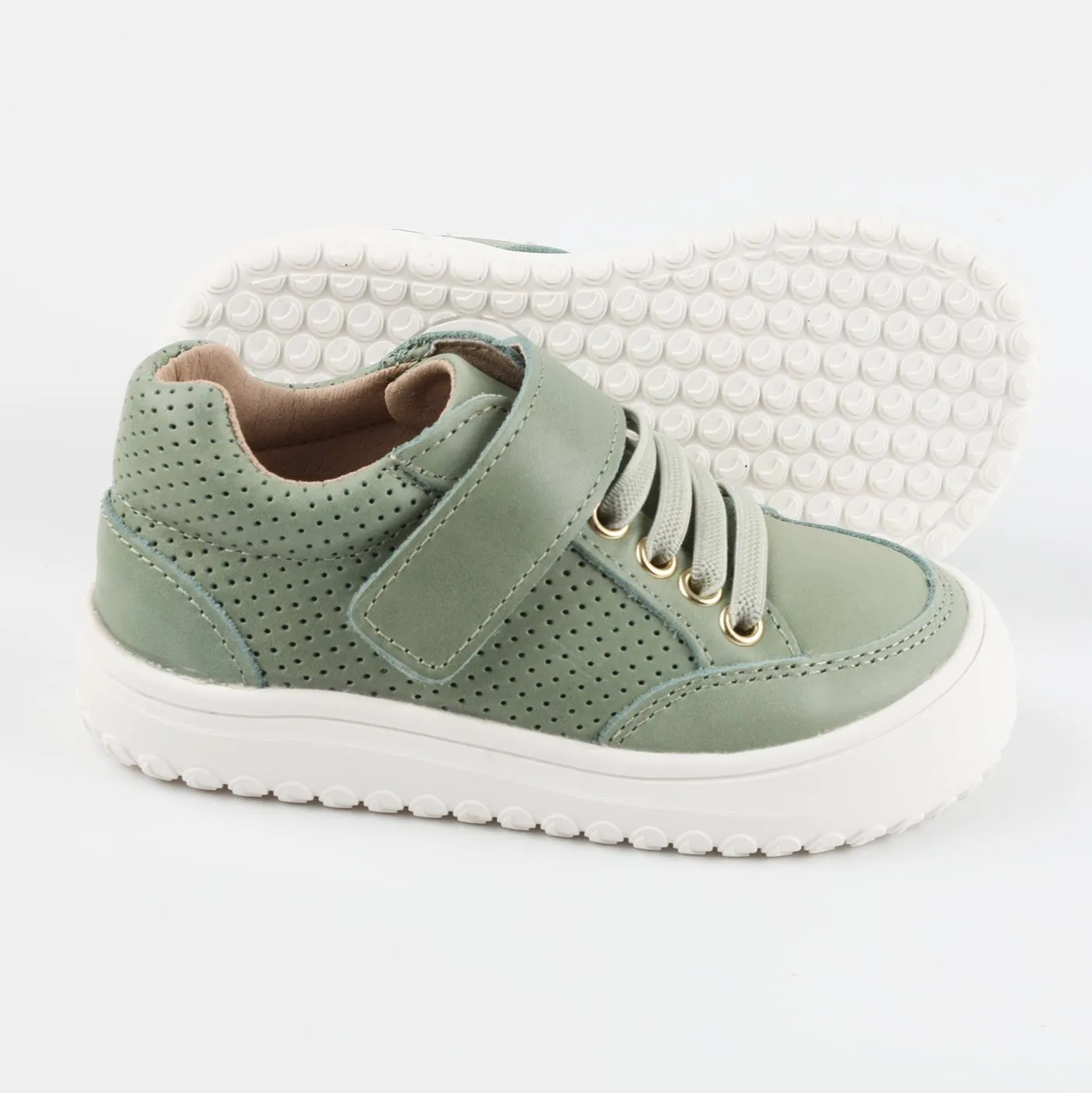 Play Perfect Avocado Low Top {Premium Leather}