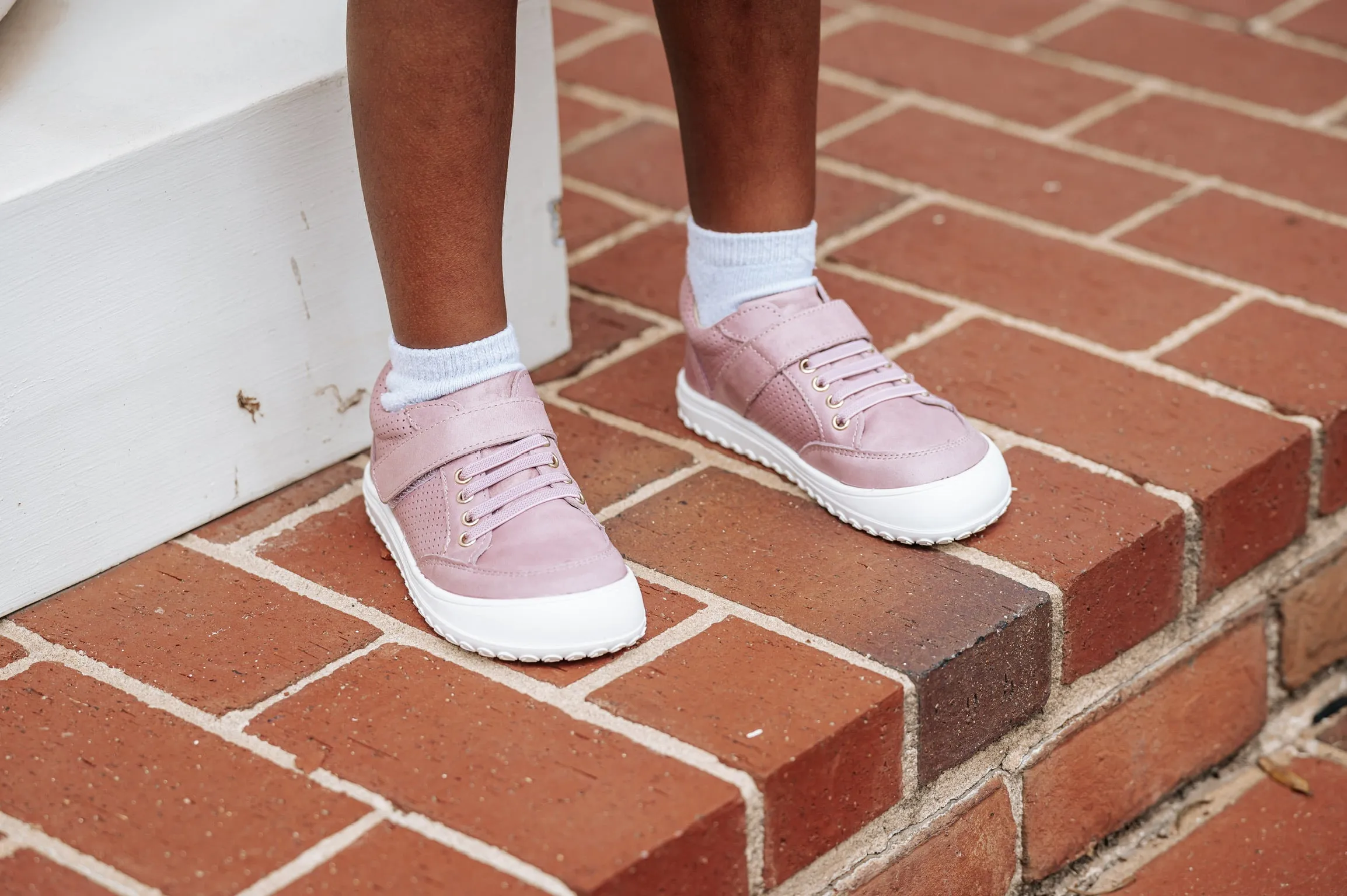 Play Perfect Pansy Pop Low Top {Premium Leather}