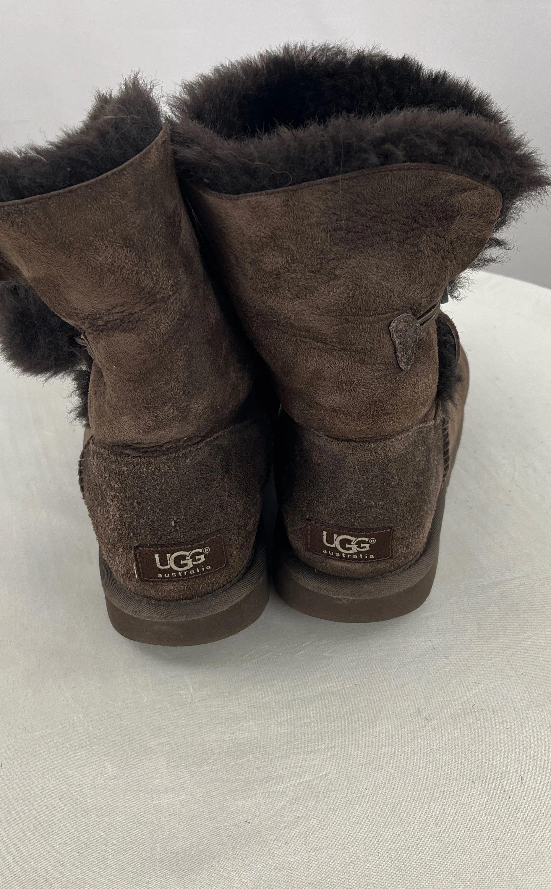 UGG Australia #5803 Bailey Button Brown Sheepskin Boots Women Size 8